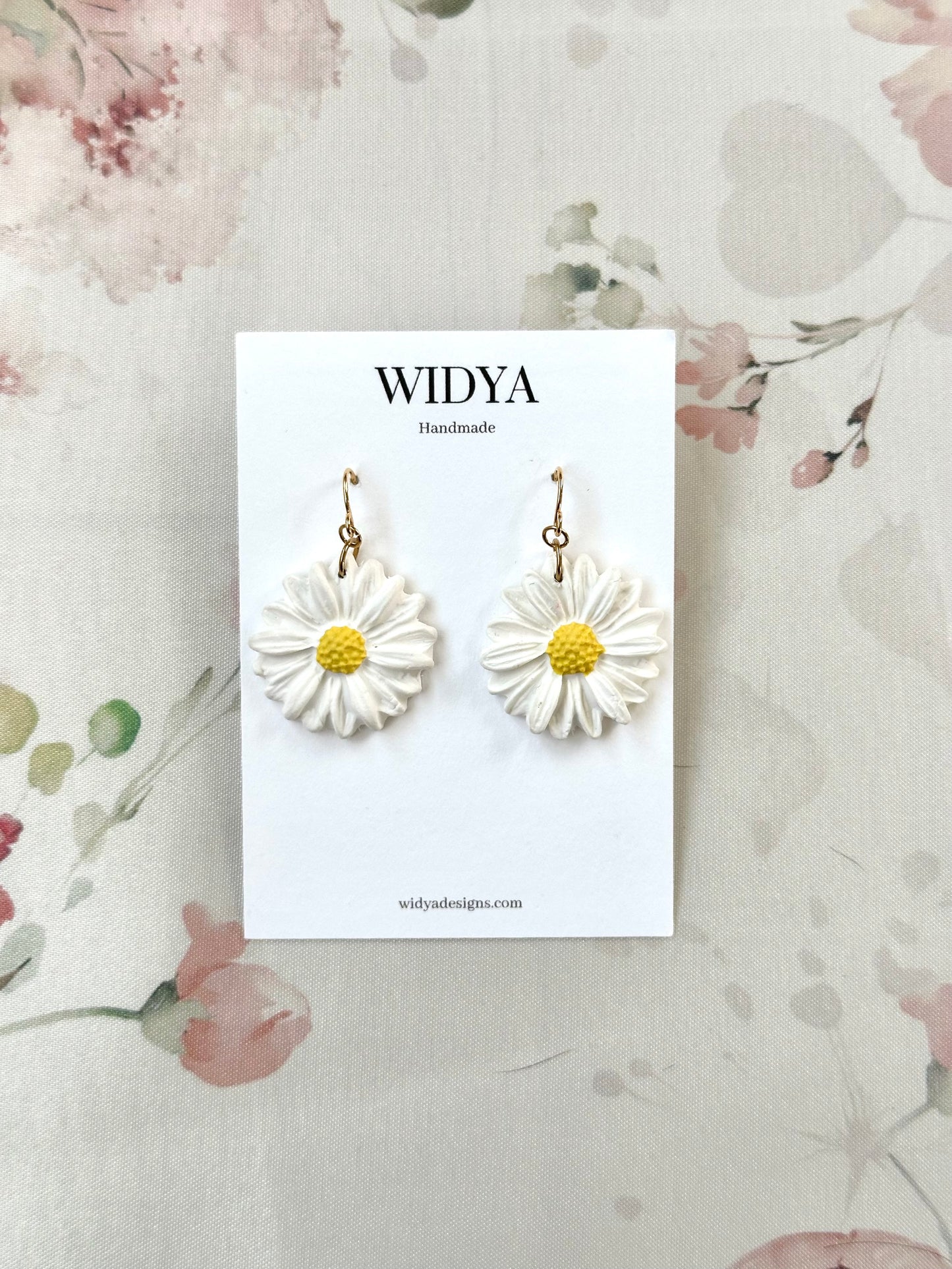 Daisy Earrings - April Flower