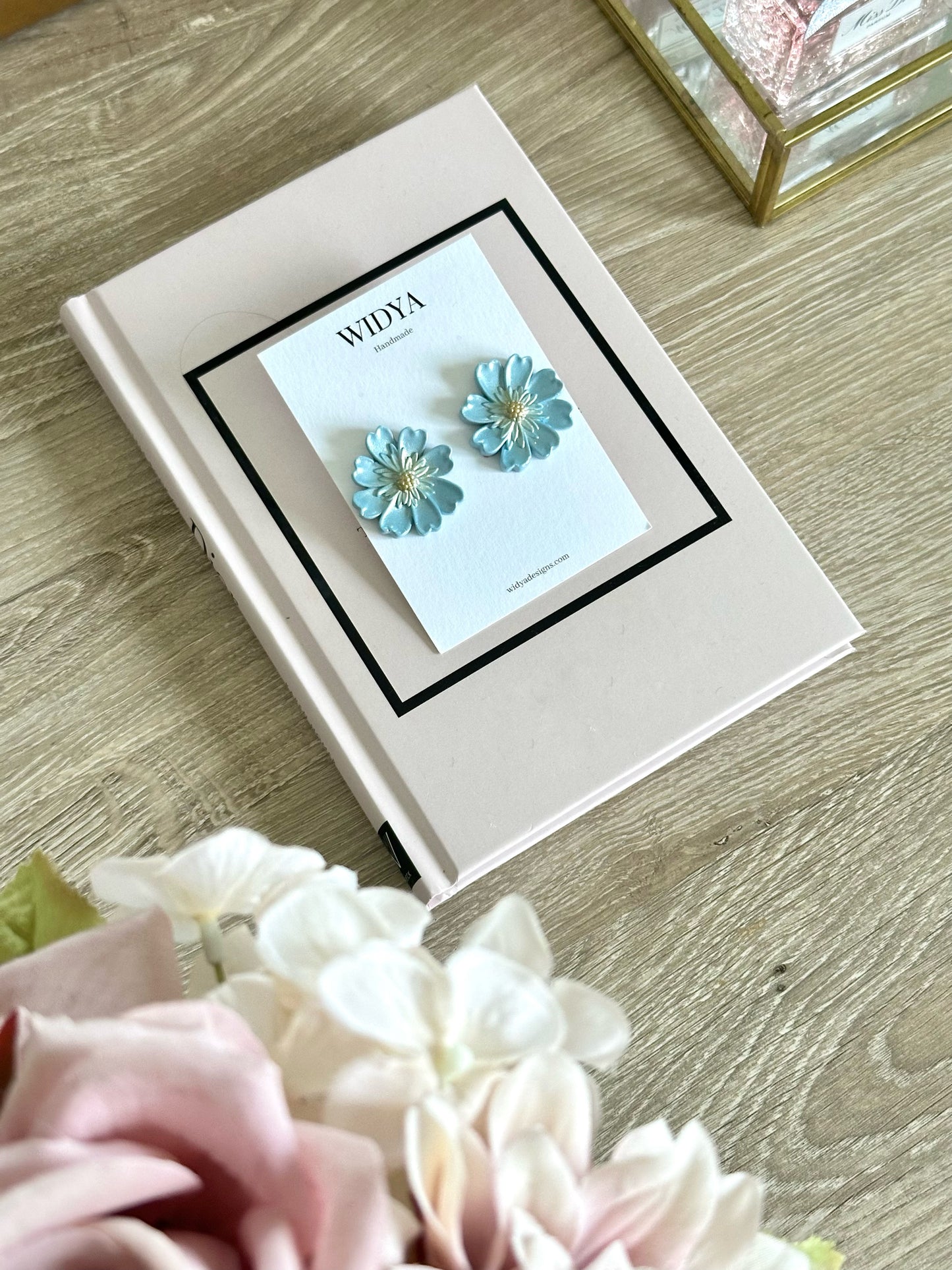 Water Lilly Earrings - July Flower