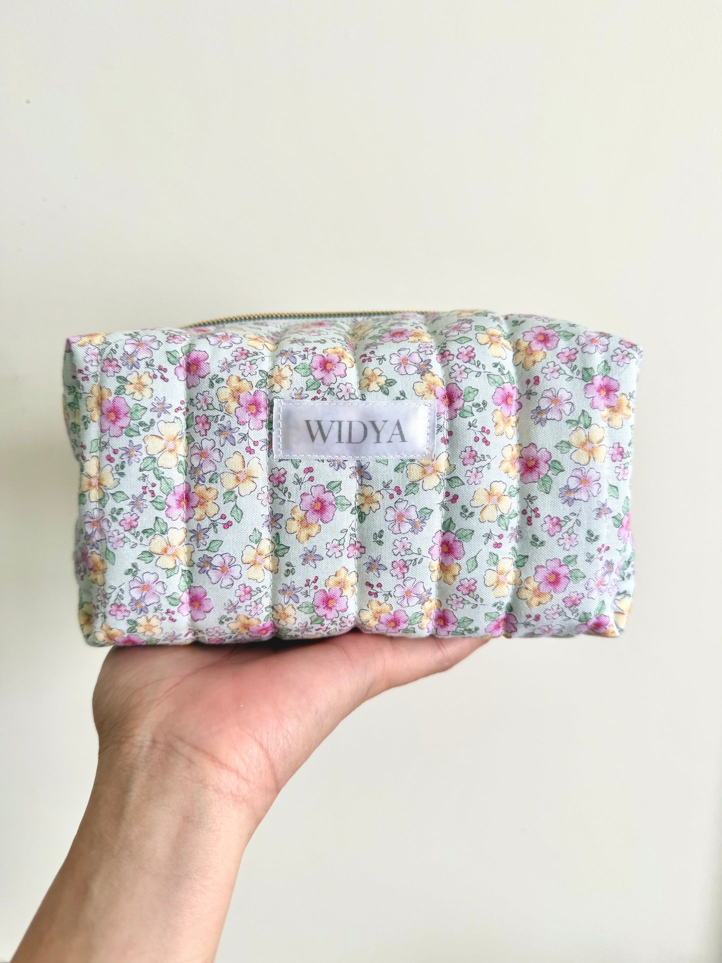 Ditsy Pastel Floral Carry-All Bag