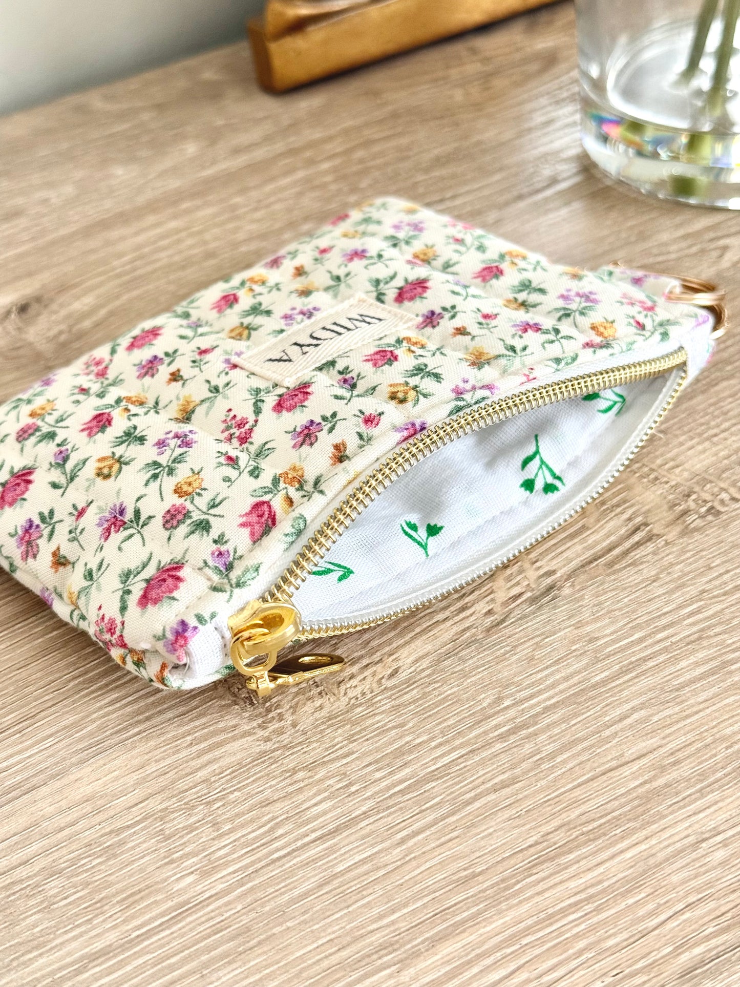 Vintage Floral Beige Keychain Wallet