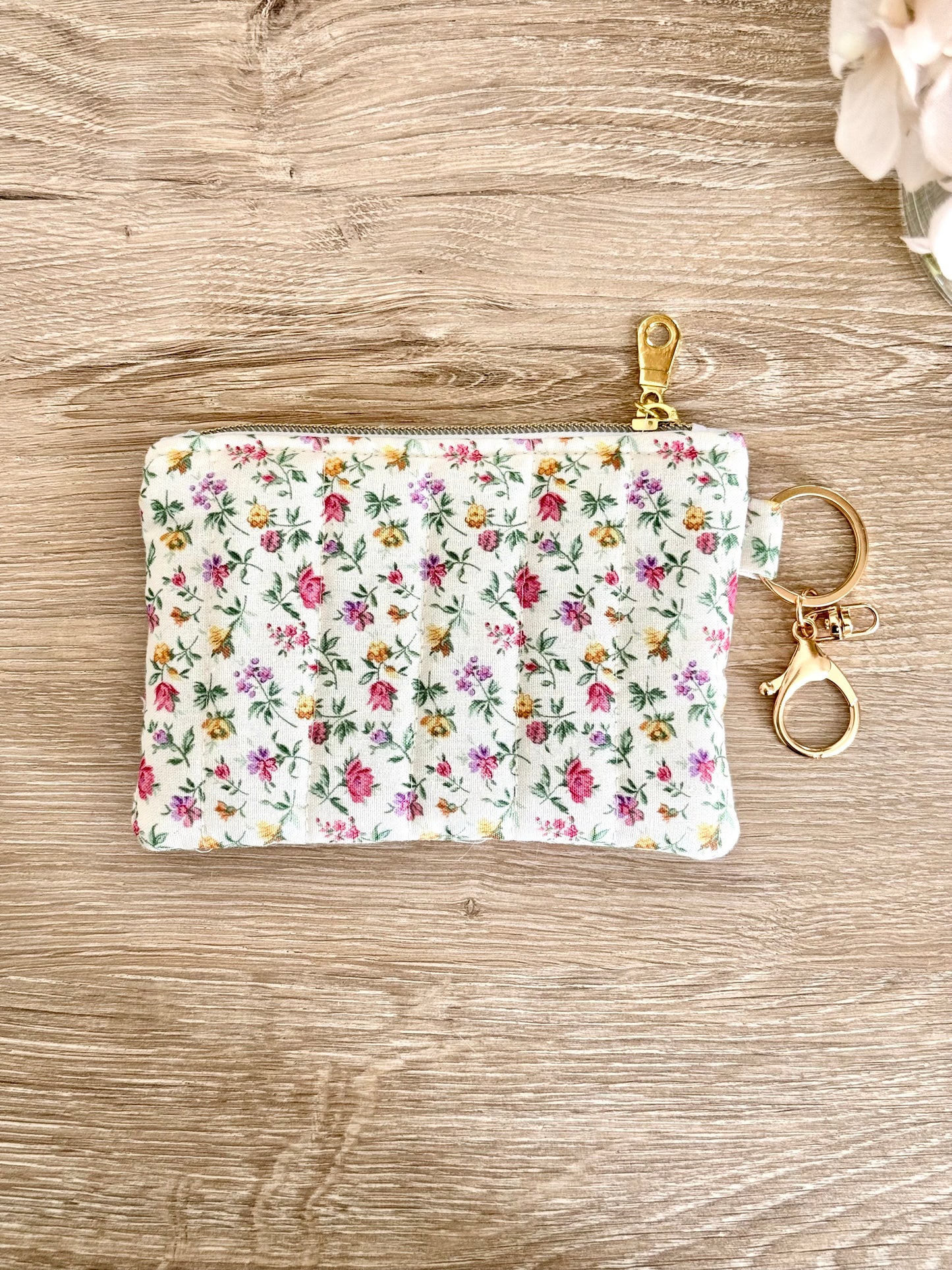 Vintage Floral Beige Keychain Wallet
