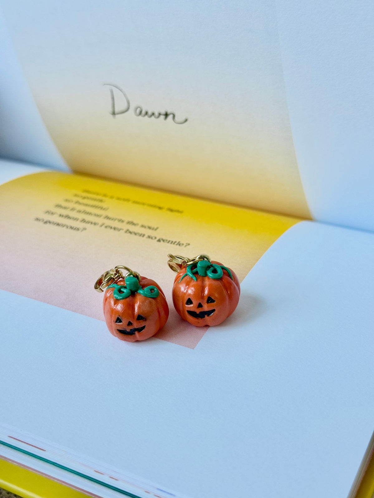Charm Bar - Autumn