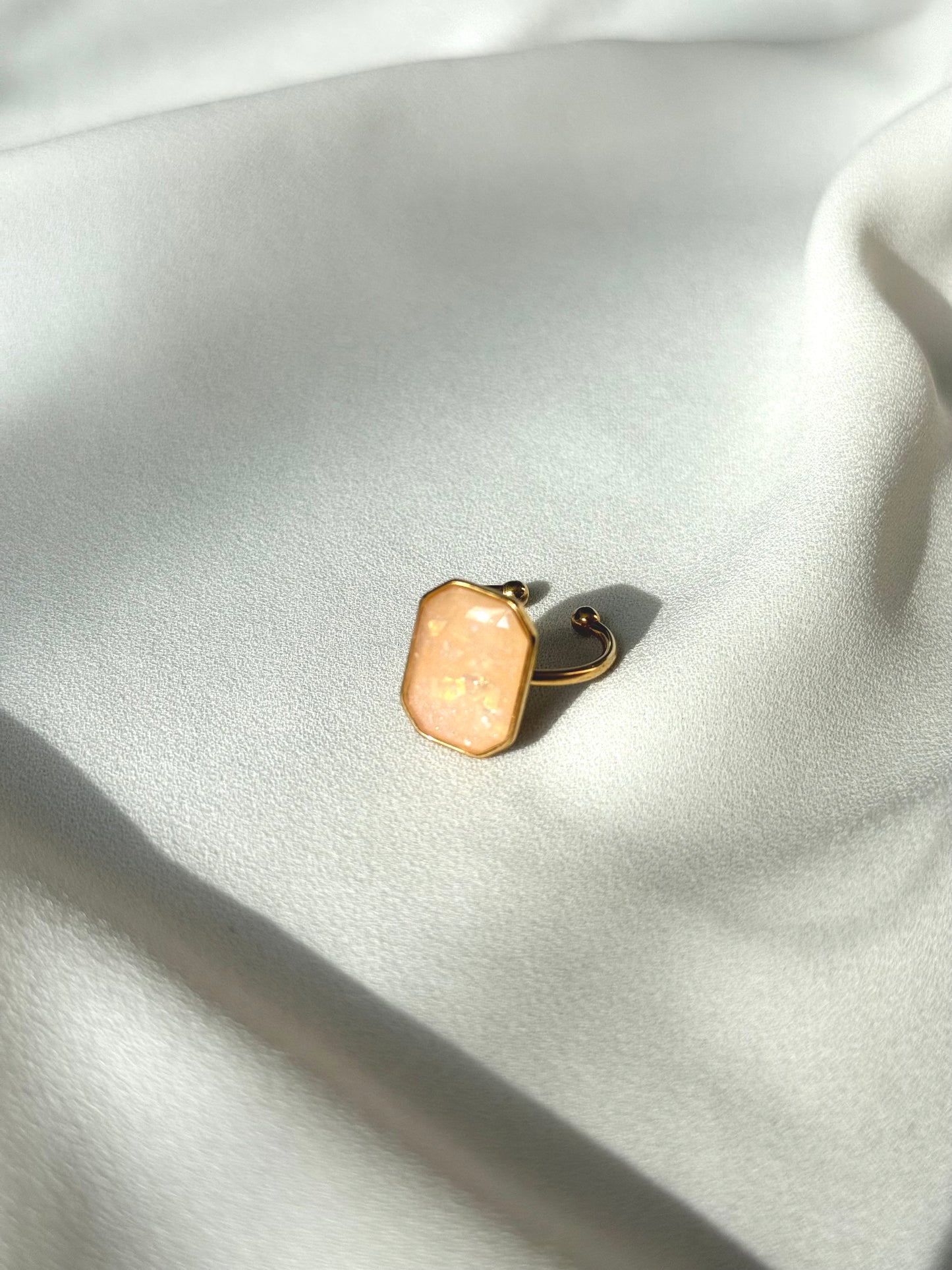 White Opal - Octagon