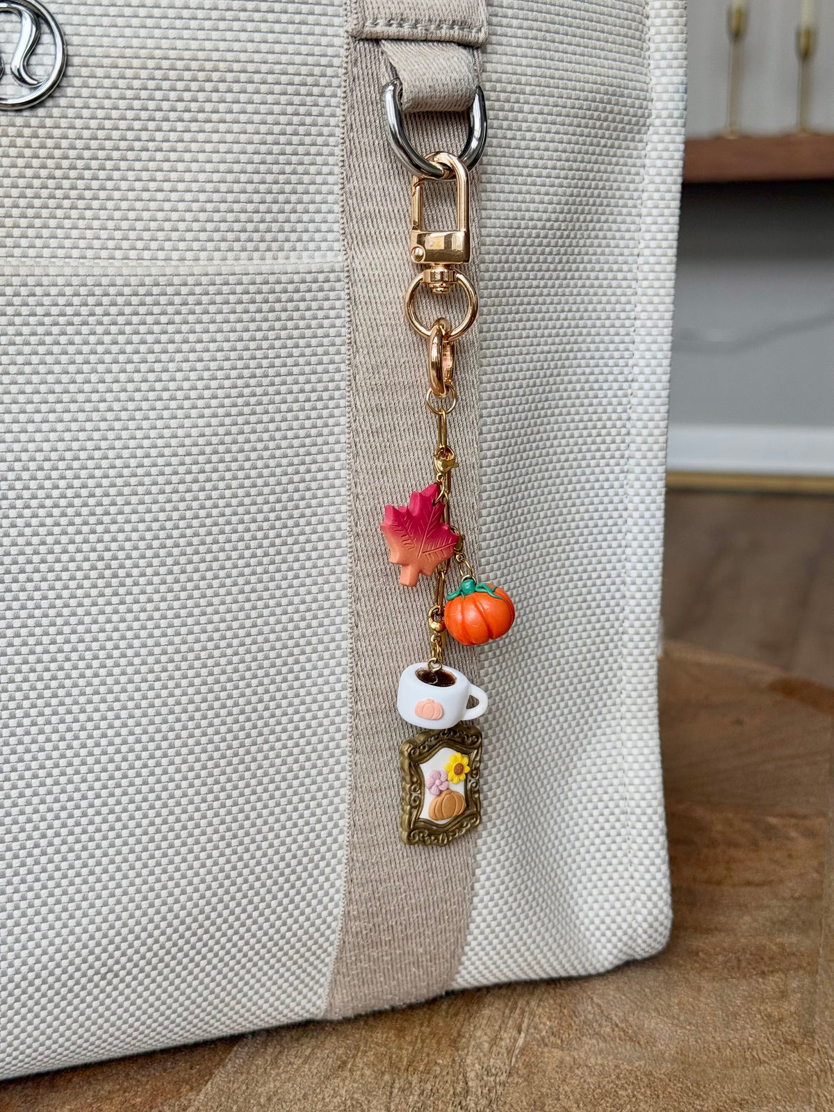 Charm Bar - Autumn
