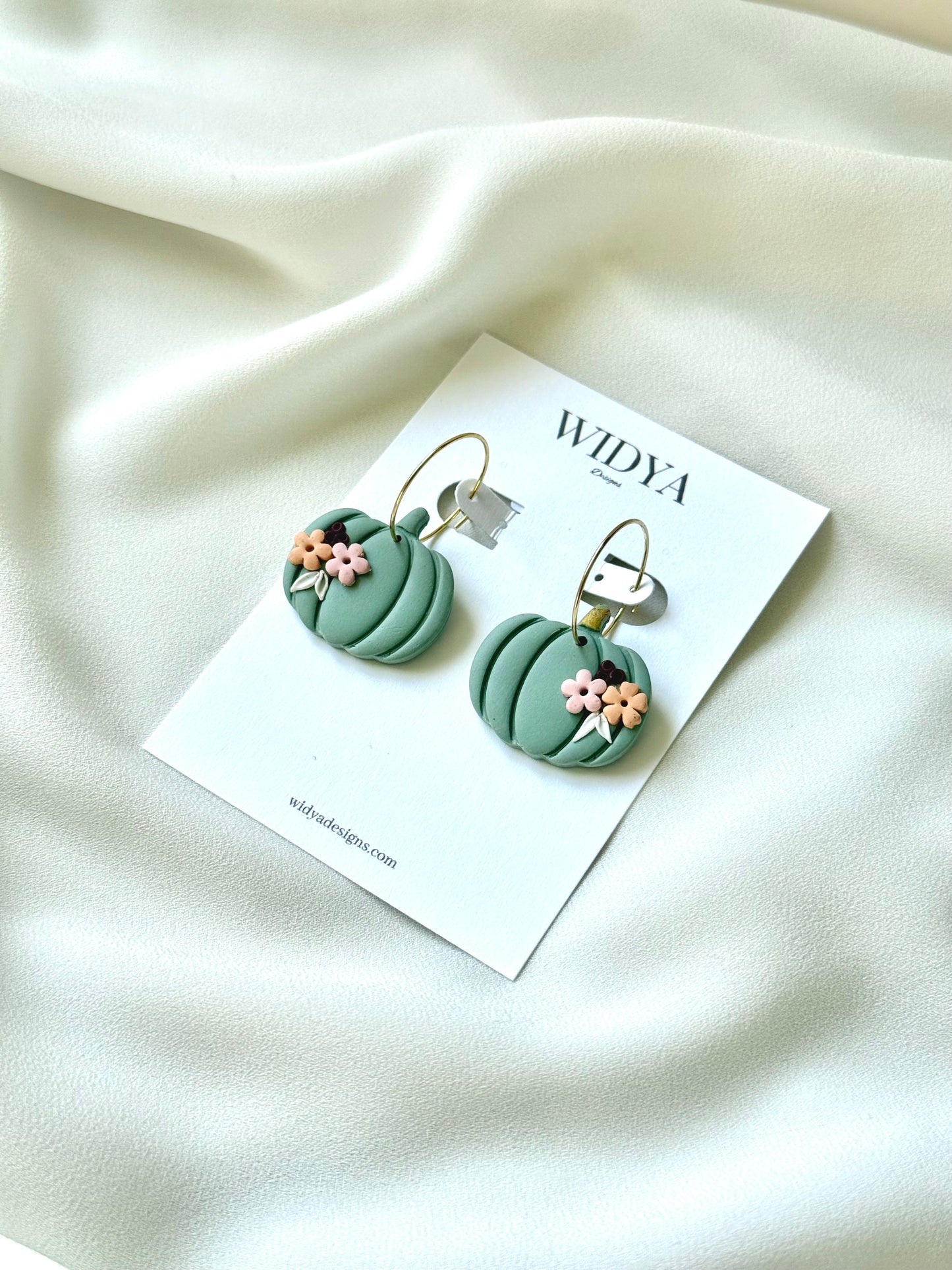 Pumpkin Hoops - Teal