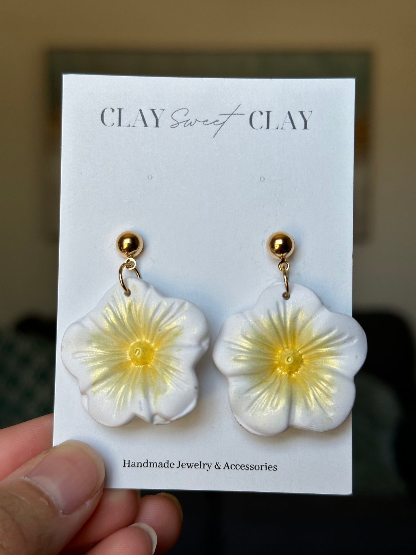 Flower Dangle Earrings - White & Yellow